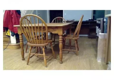 Amish Built Solid Oak Traditional Table